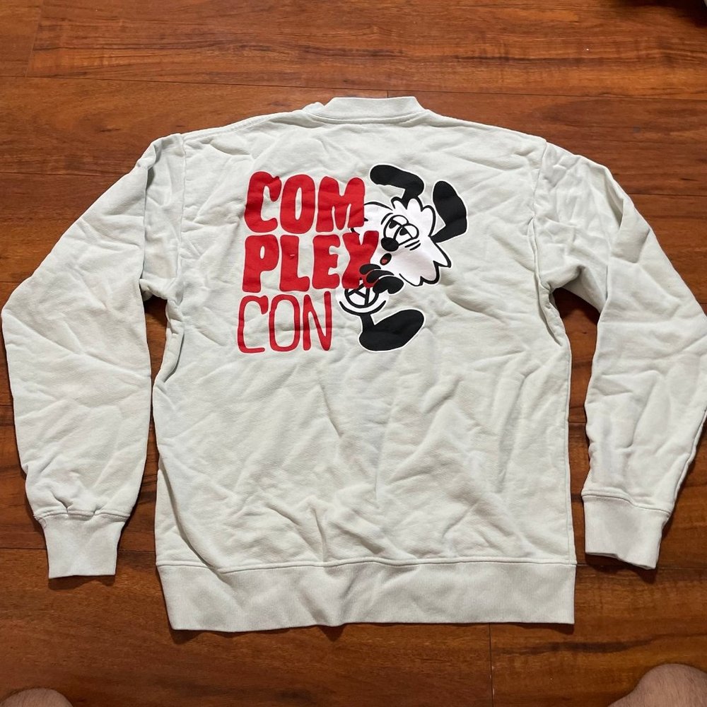 NEW COMPLEXCON X VERDY BEIGE SAEATSHIRT SZ SMALL S